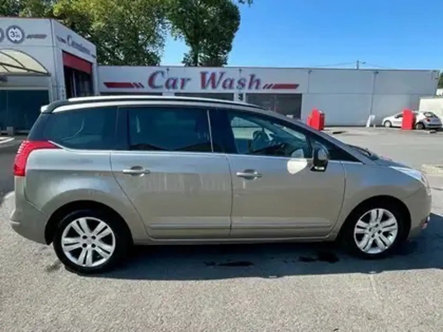 Peugeot 5008 1.6 HDi Family FAP - 2