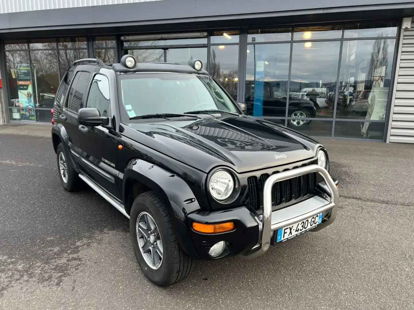 Jeep Cherokee KJ 2.8 L CRD 150 CV Renegade Boite Auto Noir - 2