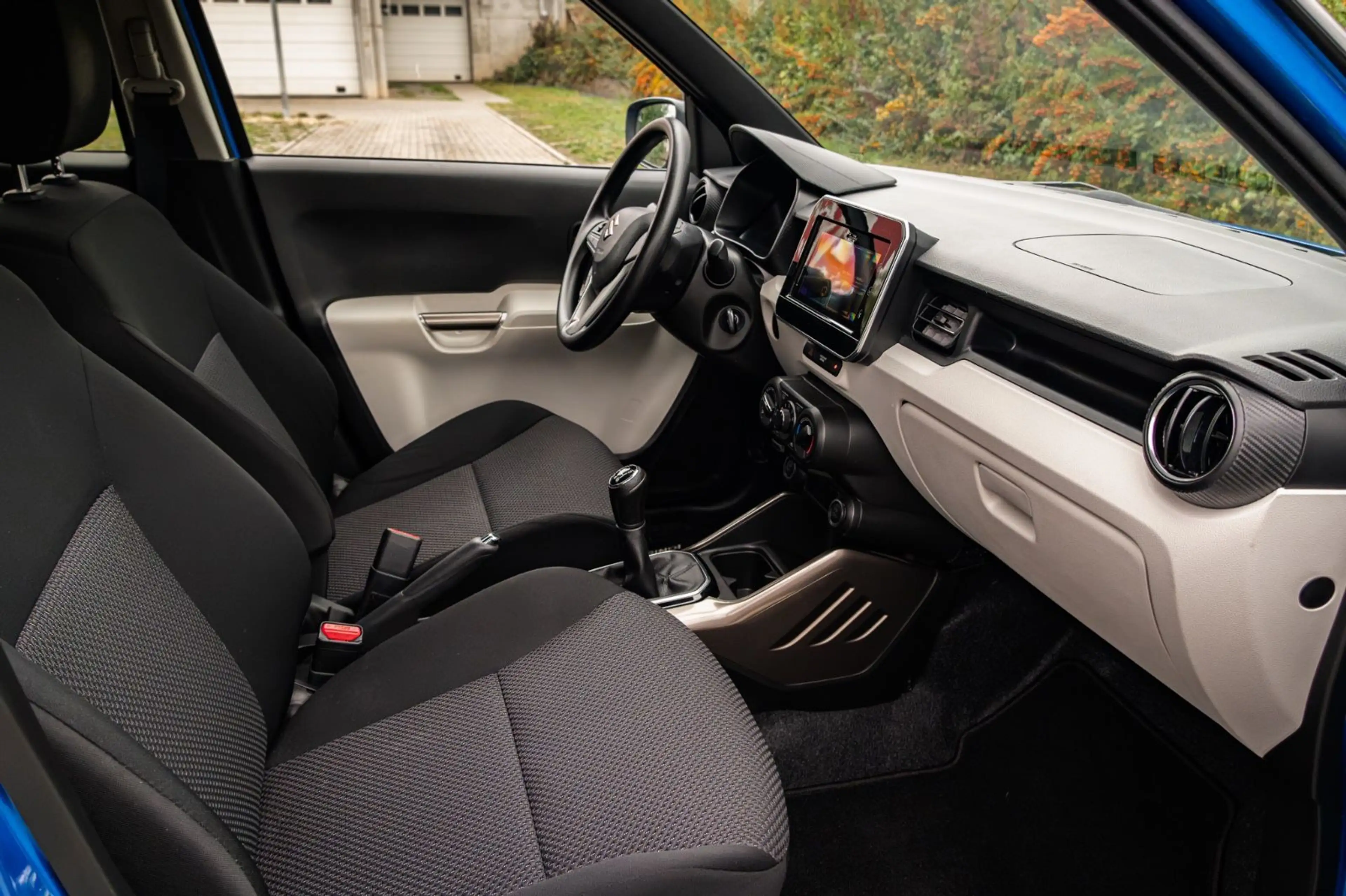 Suzuki Ignis Comfort/ Kamera/ Sitzheizung/ Navi — photo 23
