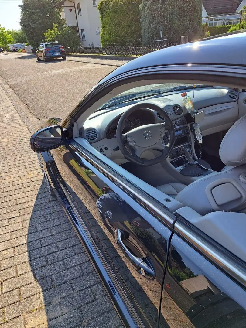 Mercedes-Benz CLK 320 Coupe Avantgarde Noir - 2