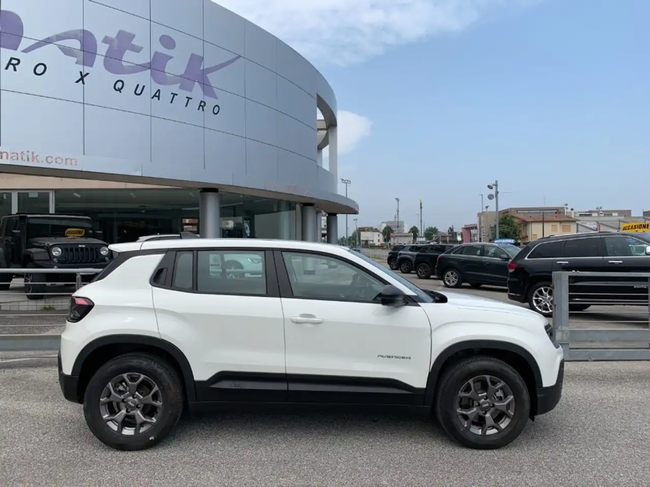 Jeep Avenger 1.2 Turbo MHEV Longitude AUTOMATICA 2