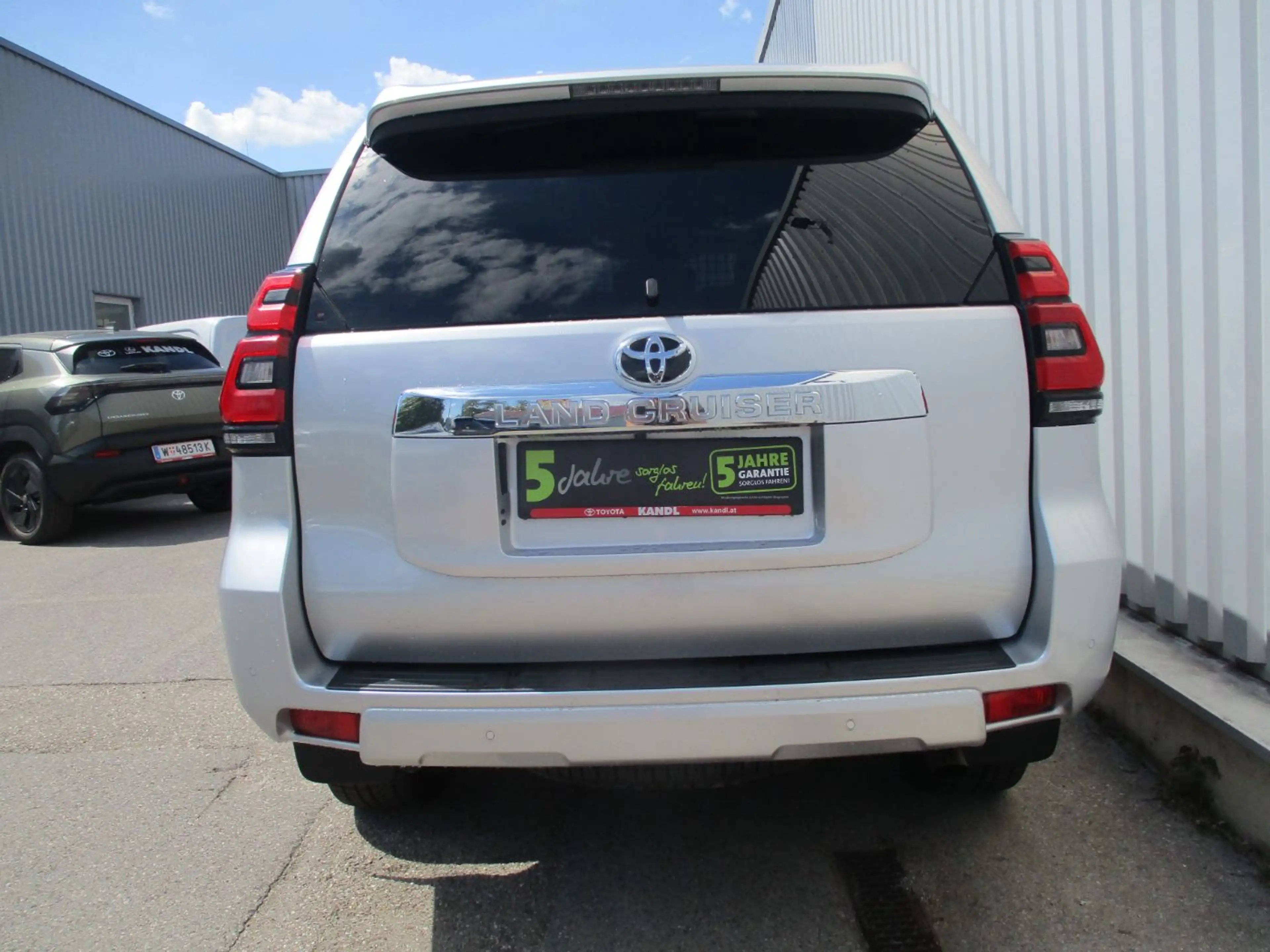 Toyota Land Cruiser Landcruiser 2.8 D4-D Elegance ACC+LED+Navi+SHZ — photo 6