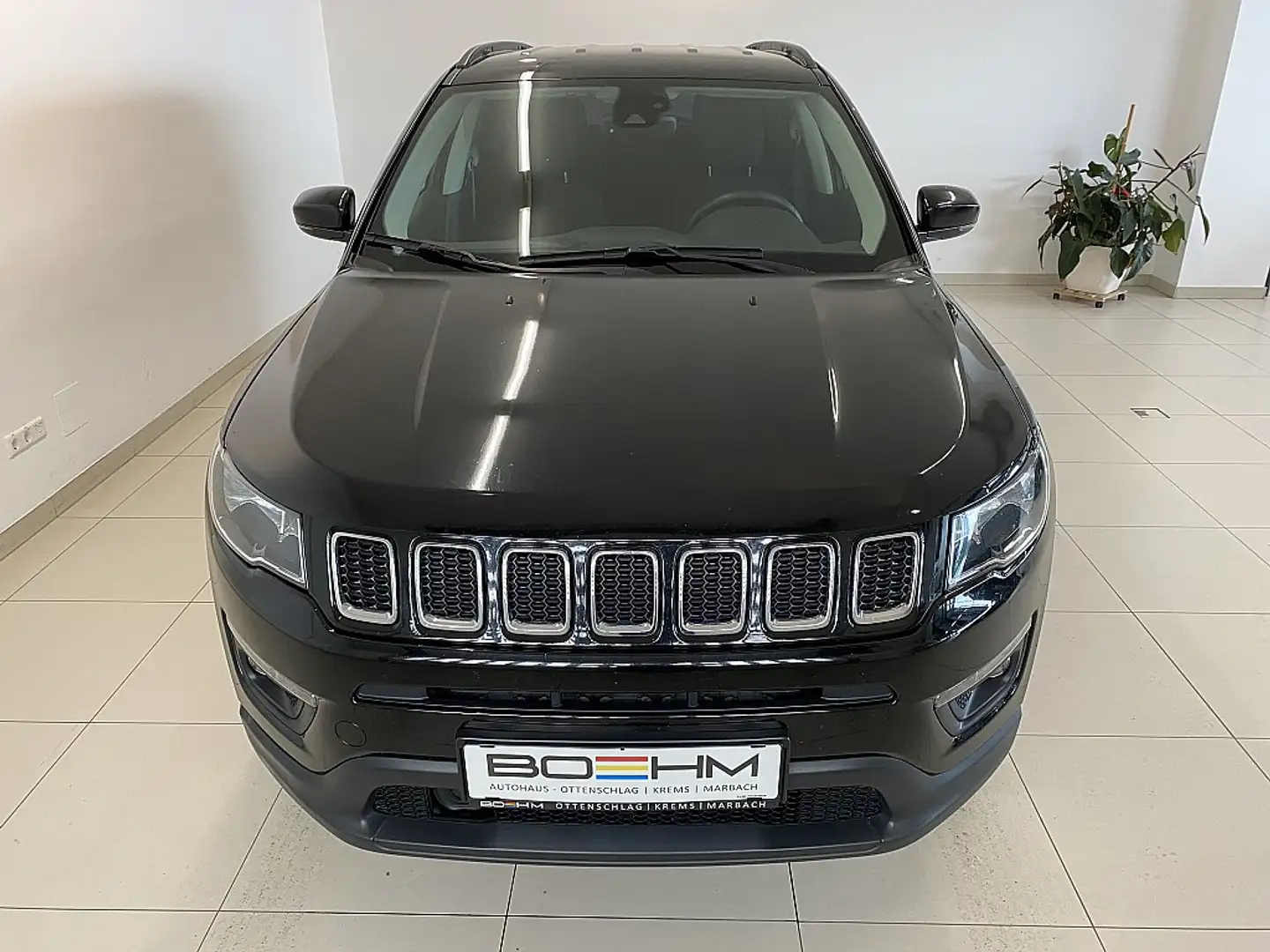 Jeep Compass **16.800,-  Allrad  Longitude.Ausstattung Zwart - 2