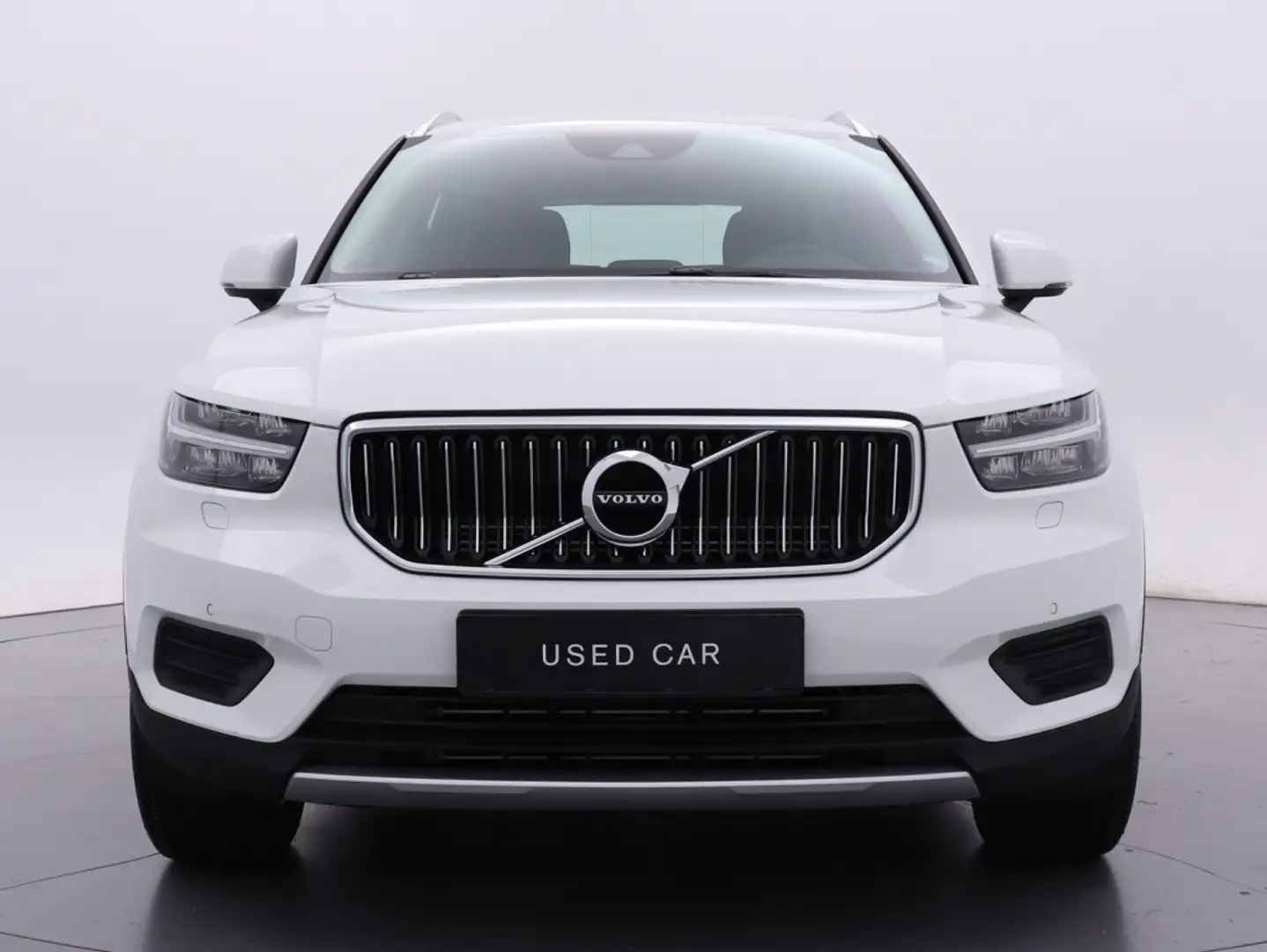 Volvo XC40 1.5 T4 Recharge Inscription Expression Blanc - 2