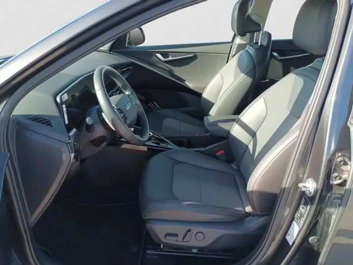 Kia Niro 1.6 HEV Concept 2023, foto 9
