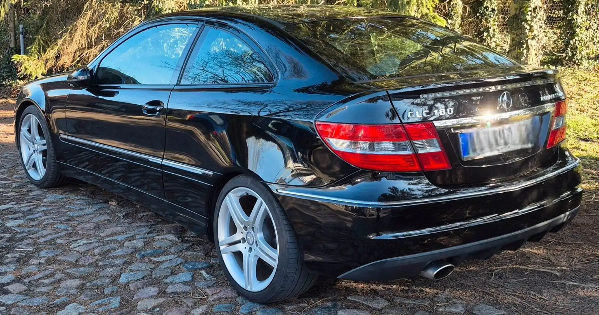 Mercedes-Benz CLC CLC-Klasse 180 Kompressor Noir - 1