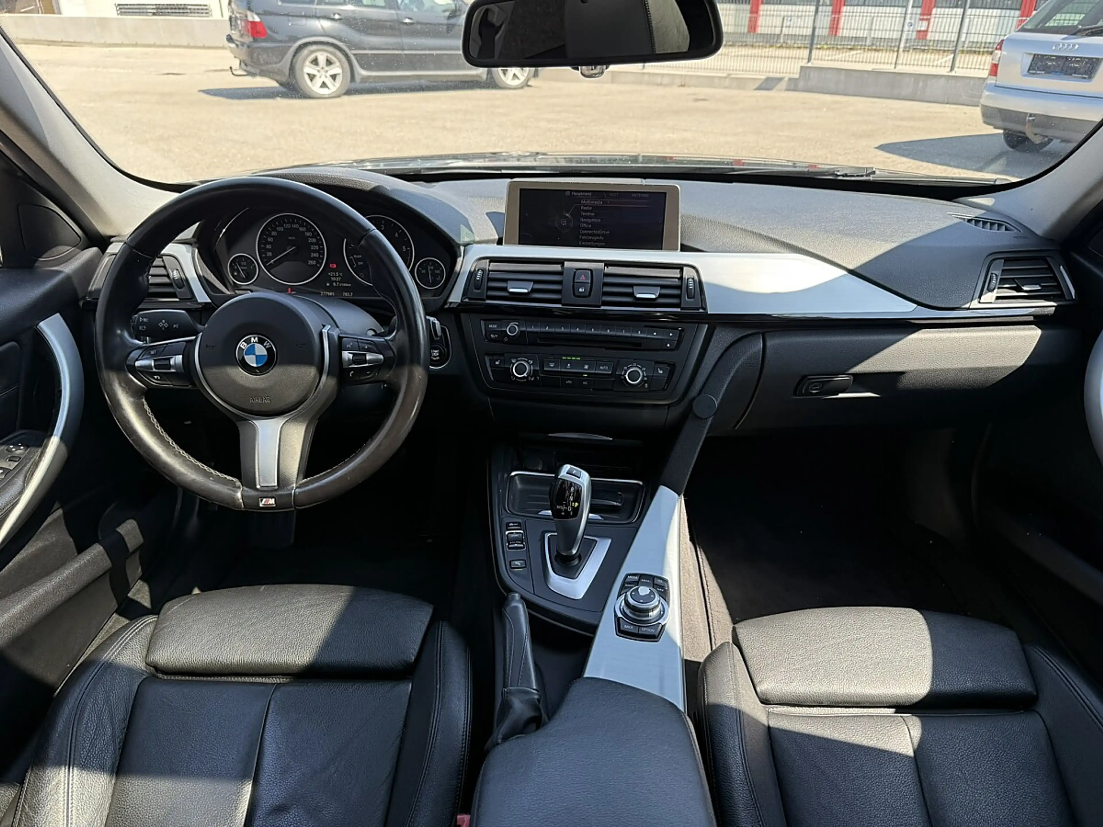 BMW 330 d Touring Aut. — photo 12