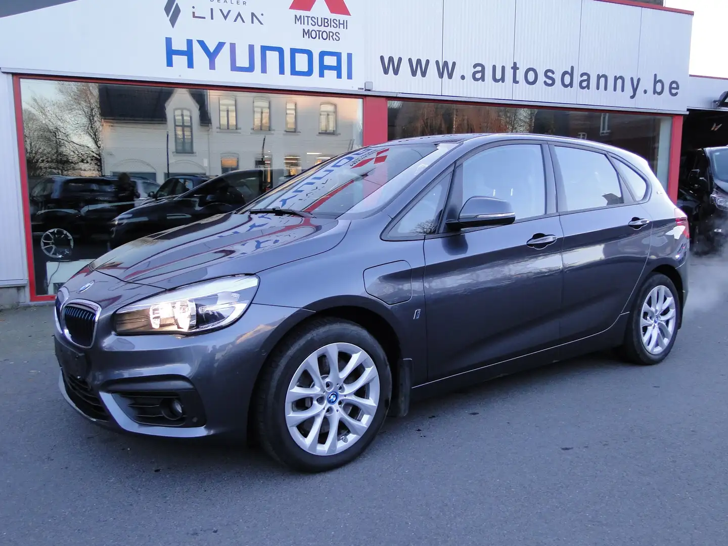 BMW 225 225xe iPerformance Active Tourer Advantage Grey - 1