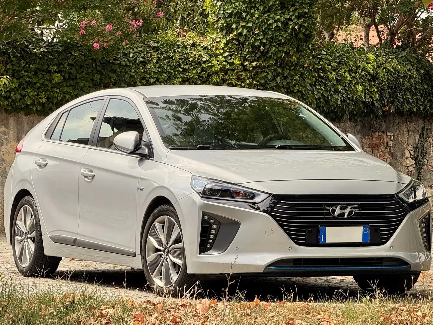 Hyundai IONIQ Ioniq 1.6 hybrid Style 6dct Argintiu - 1