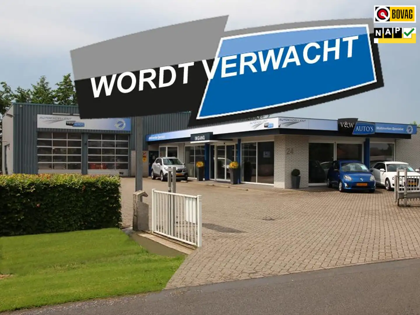 Volkswagen Golf 1.0 TSI Life Navigatie Parkeersensoren Carplay Wit - 1