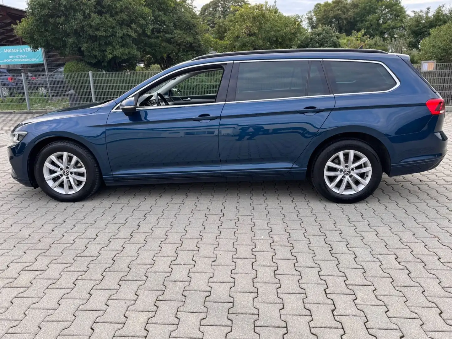 Volkswagen Passat Variant Passat Var. 2,0TDI Business NAVI CAMERA AHK DSG Azul - 2
