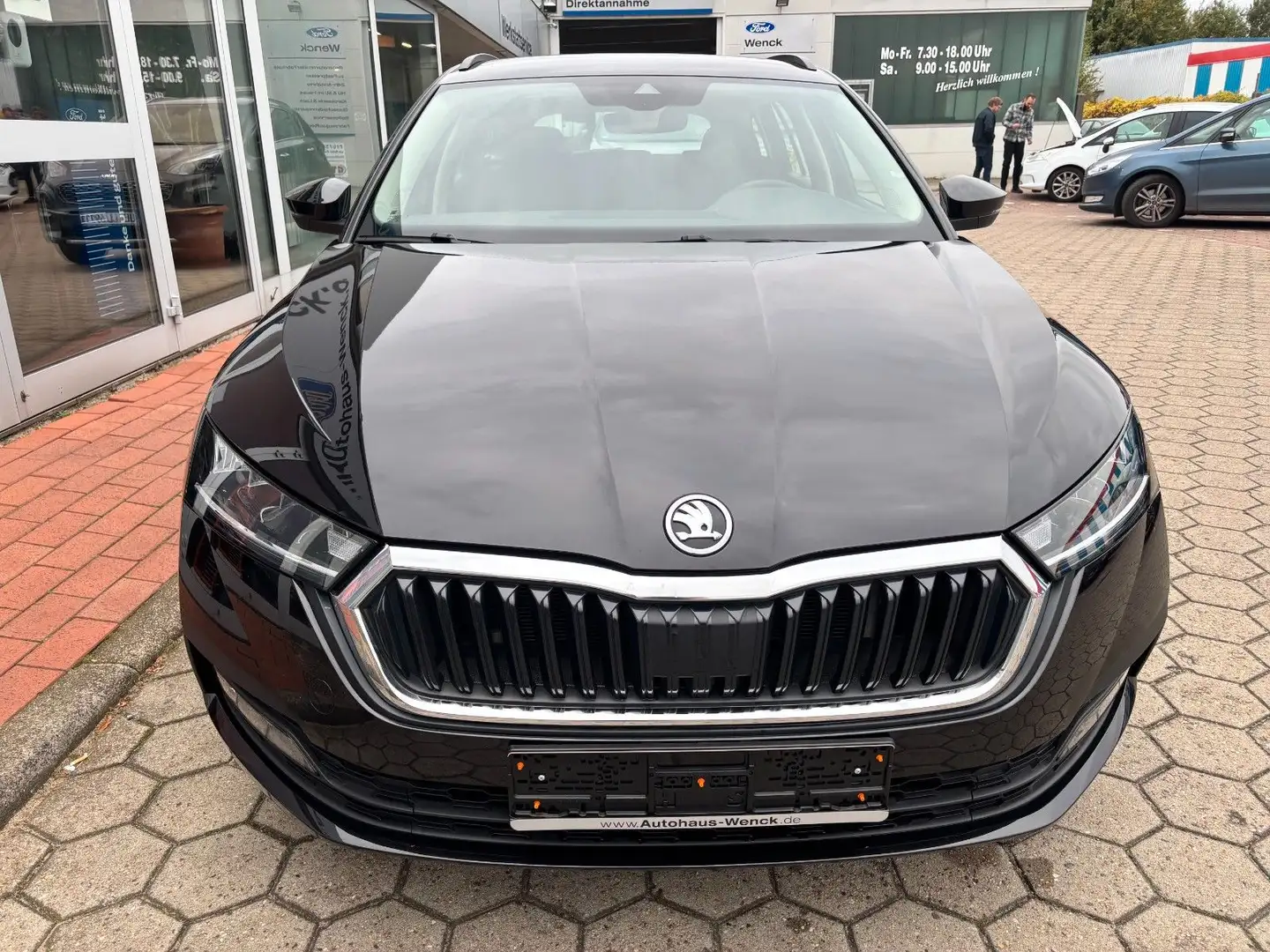 Skoda Octavia 2,0TDI Ambition*1.AND*AUTOMATIK*NAVI*LED Schwarz - 2