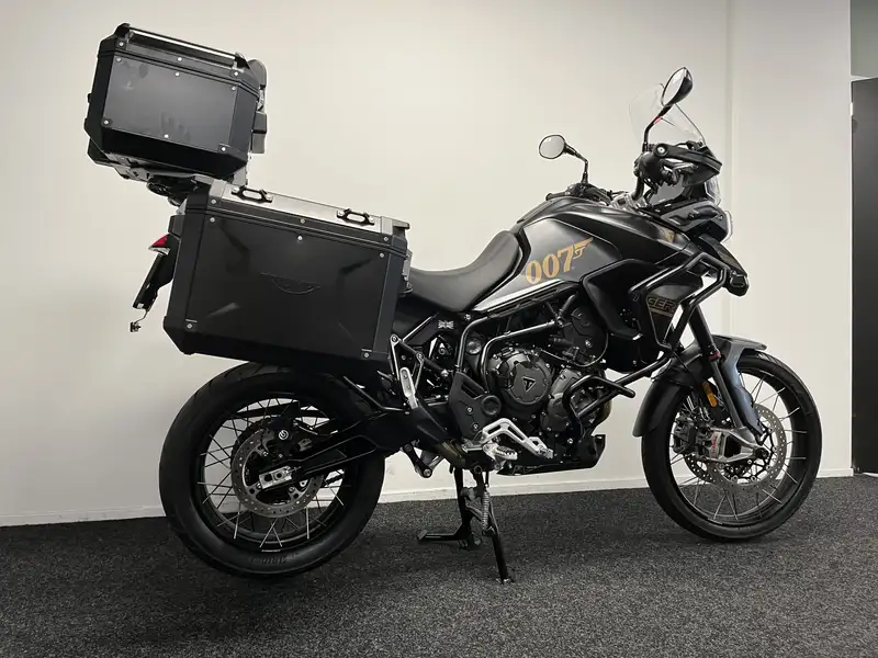 Triumph Tiger 900 - foto 5
