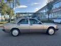 Mercedes-Benz 190 E OLDTIMER TÜV NEU Garantie A.M H-Kennzeichen Gold - thumbnail 11
