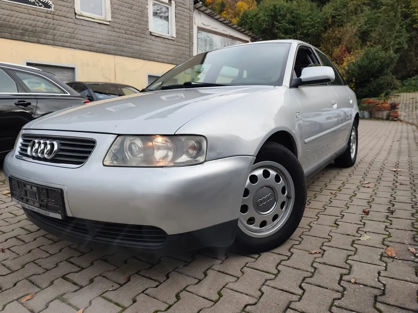 Audi A3 A3 1.6 Automatik Attraction/Wenig KM/Zahnriemen ne Argento - 1