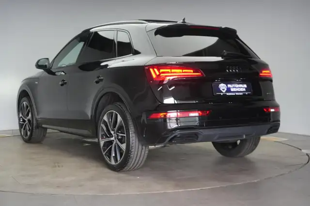 Audi Q5 view 5