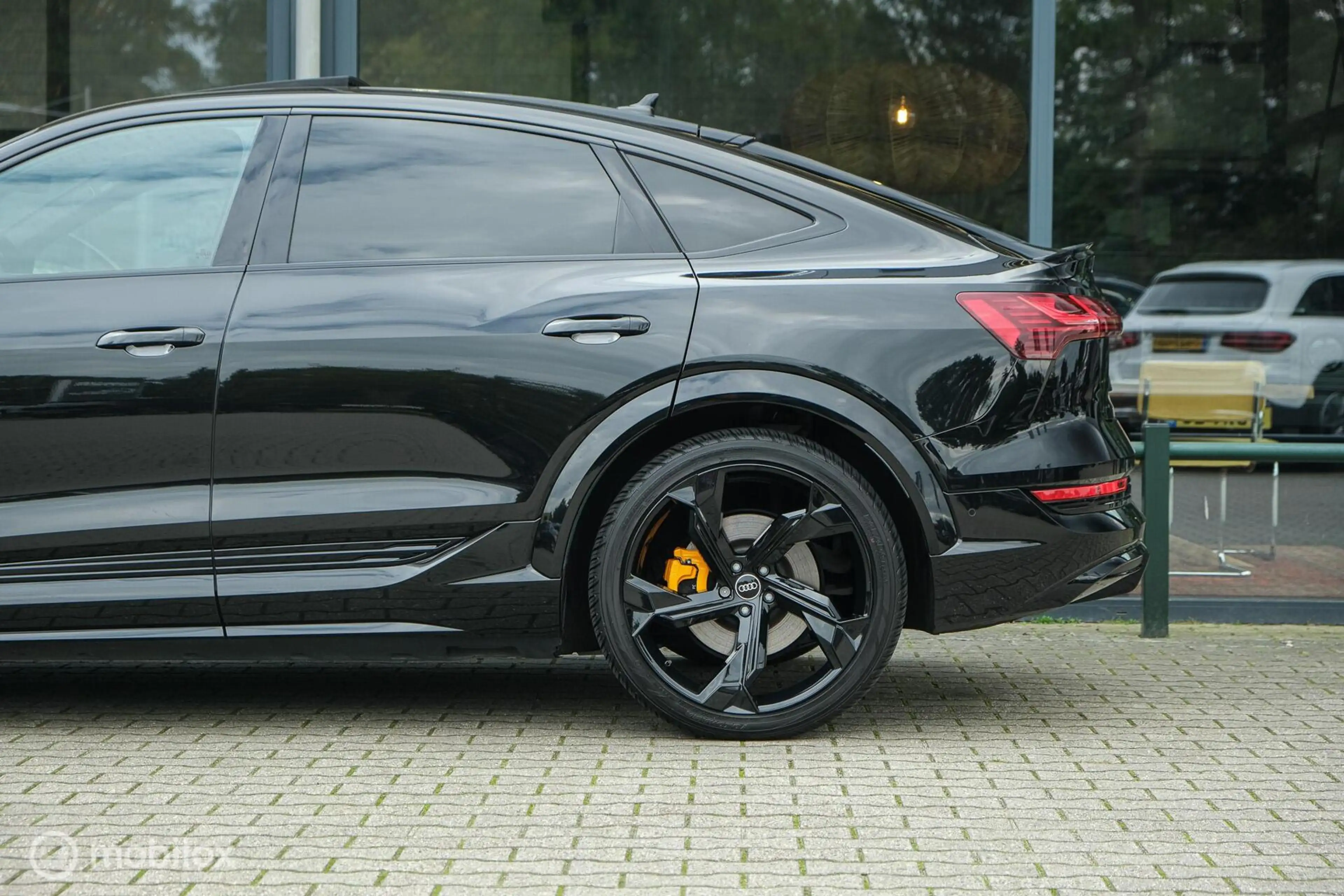 Audi e-tron Sportback S quattro 95 kWh | Pano | 360 camera | R — photo 15