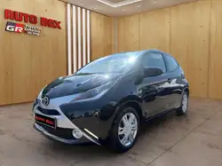 Toyota Aygo (X) x play Edition S erst 36.000Km