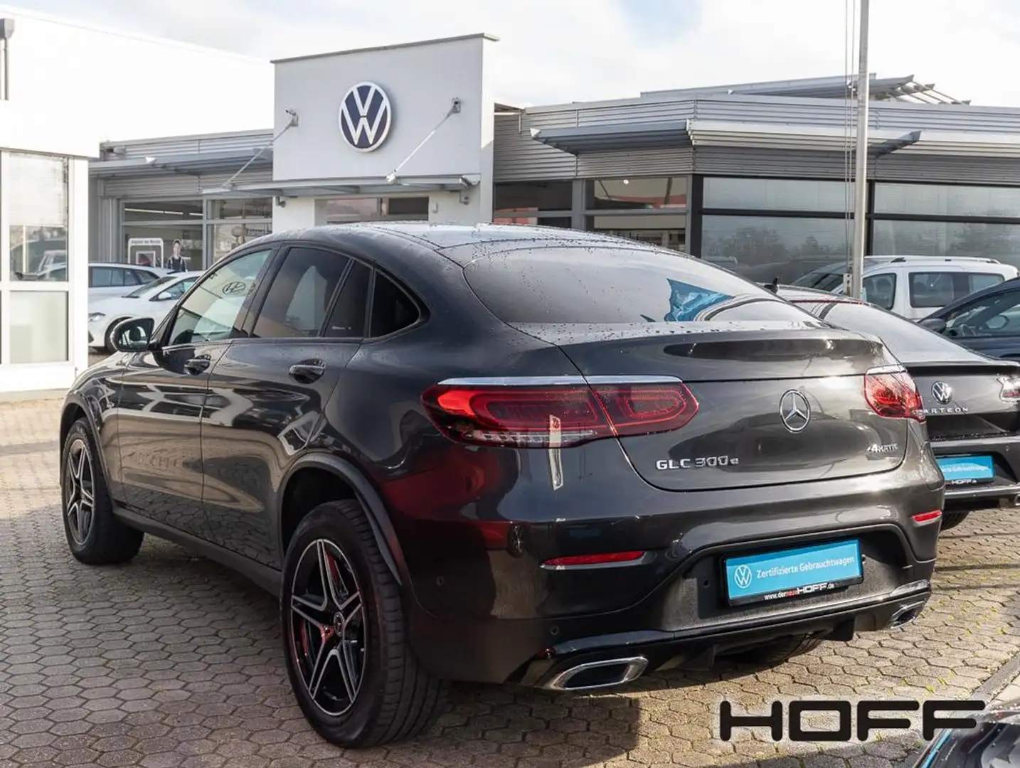 Mercedes-Benz GLC 300 e Coupe AMG-Line AHK AMG-Interieur LED-High Grau - 2