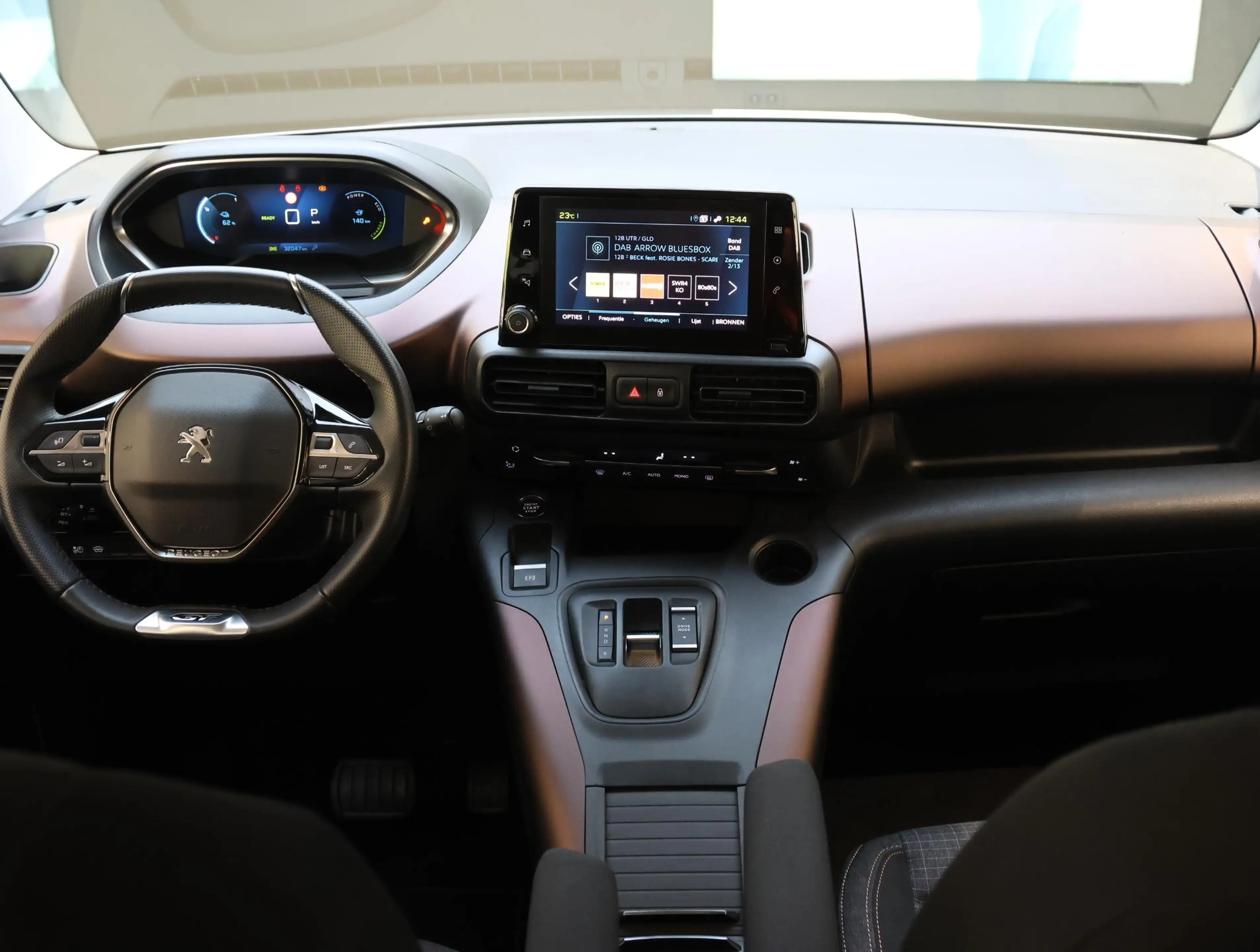 Peugeot e-Rifter EV GT 50 kWh SoH 99% | Trekhaak | Stoelverwarming — photo 15