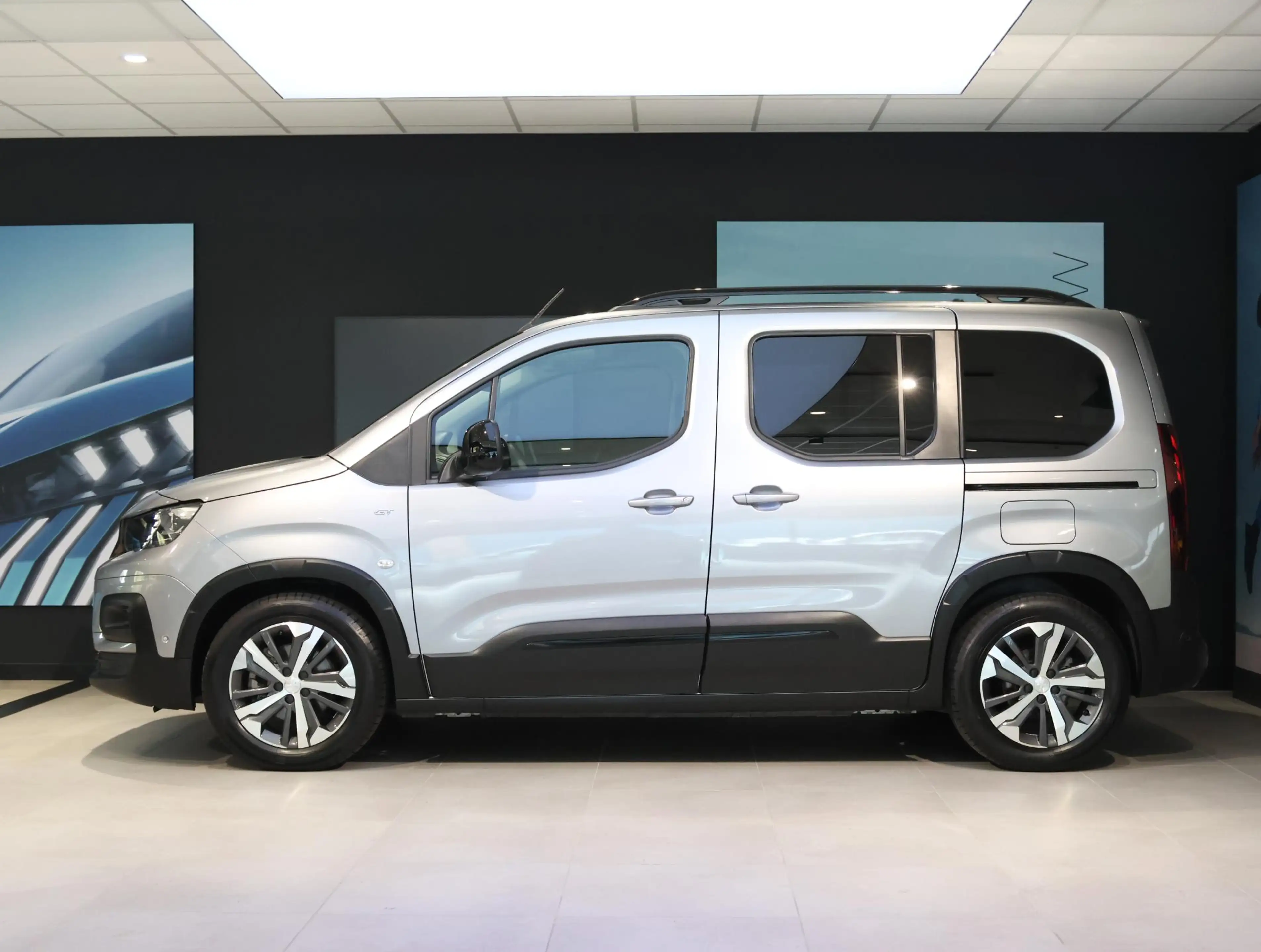 Peugeot e-Rifter EV GT 50 kWh SoH 99% | Trekhaak | Stoelverwarming — photo 3