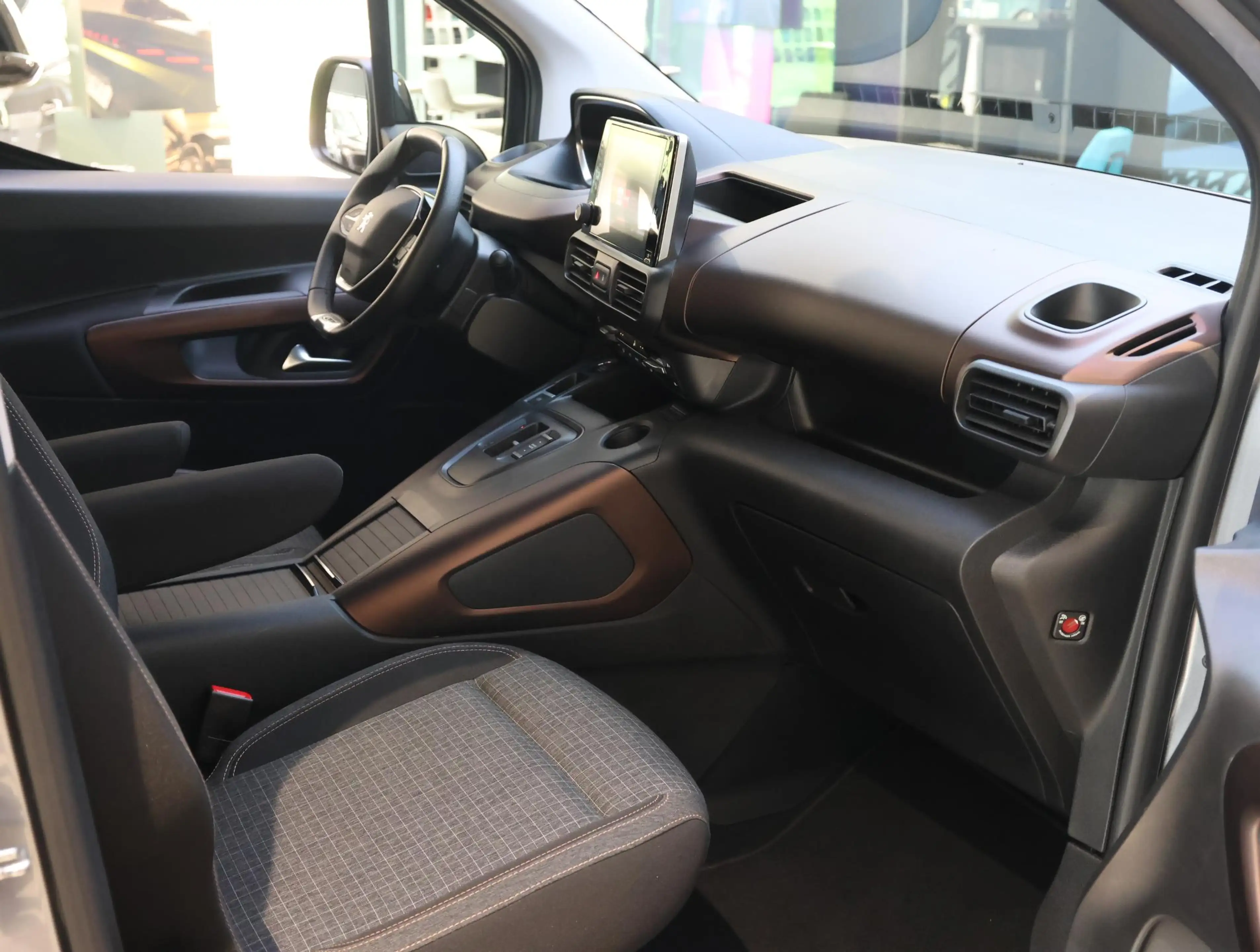 Peugeot e-Rifter EV GT 50 kWh SoH 99% | Trekhaak | Stoelverwarming — photo 7