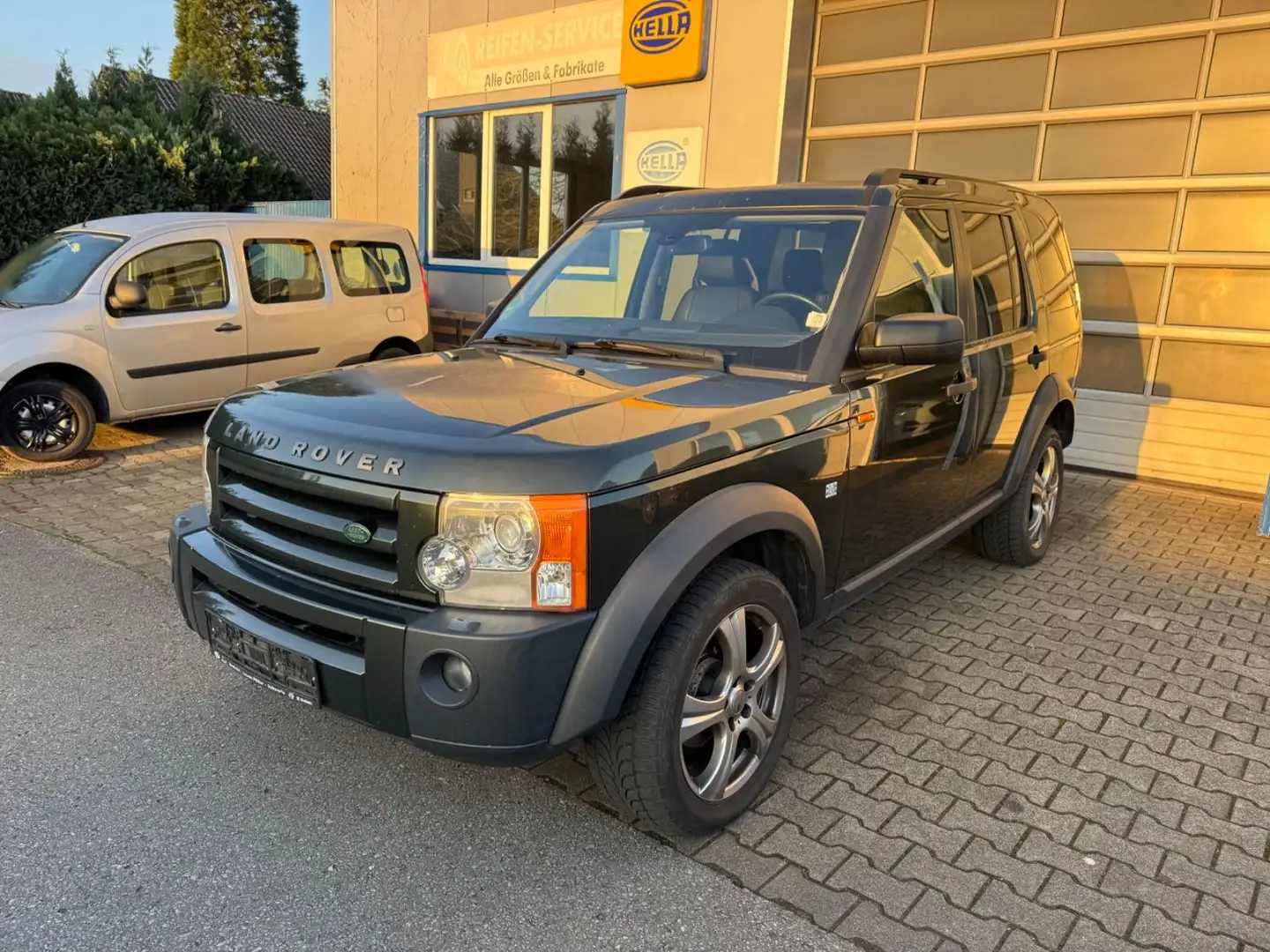 Land Rover Discovery V6 TD HSE*VOLL* Grün - 1