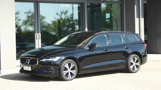 Volvo V60 B4 (d) Geartronic Momentum Business