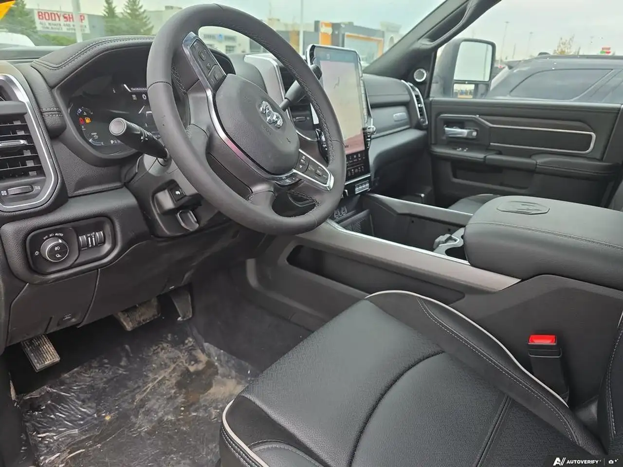RAM 3500 снимка RAM 3500