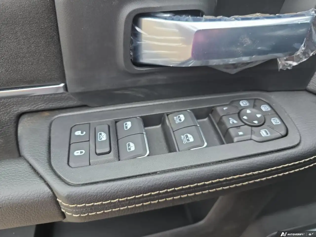 RAM 3500 снимка RAM 3500
