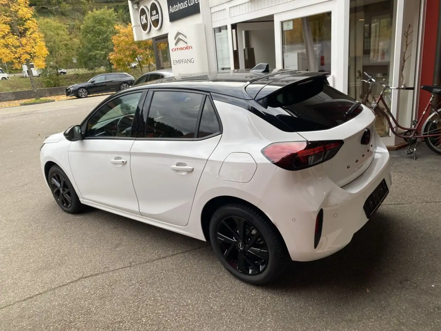 Opel Corsa 1.2 Direct Injection Turbo GS - 2