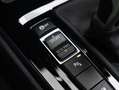 BMW X2 M35i M-Sportpakket | Glazen panoramadak | 20 inch Schwarz - thumbnail 24