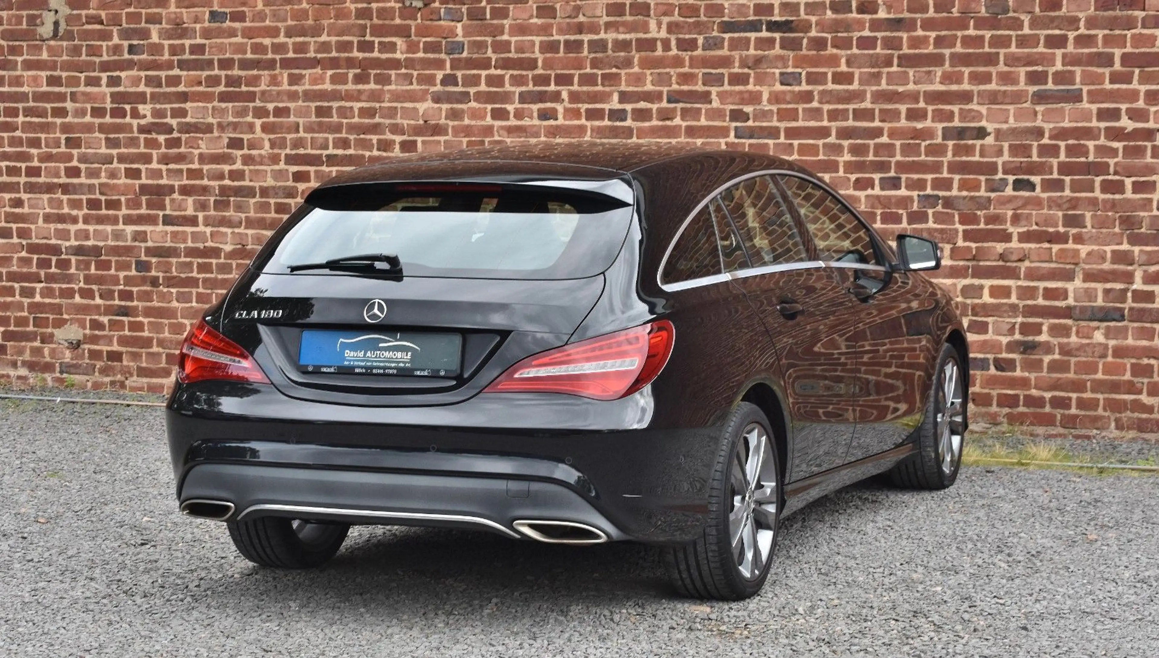 Mercedes-Benz CLA 180 SHEFT ACC NAVI LED KAMERA TLEDER 18" — photo 5