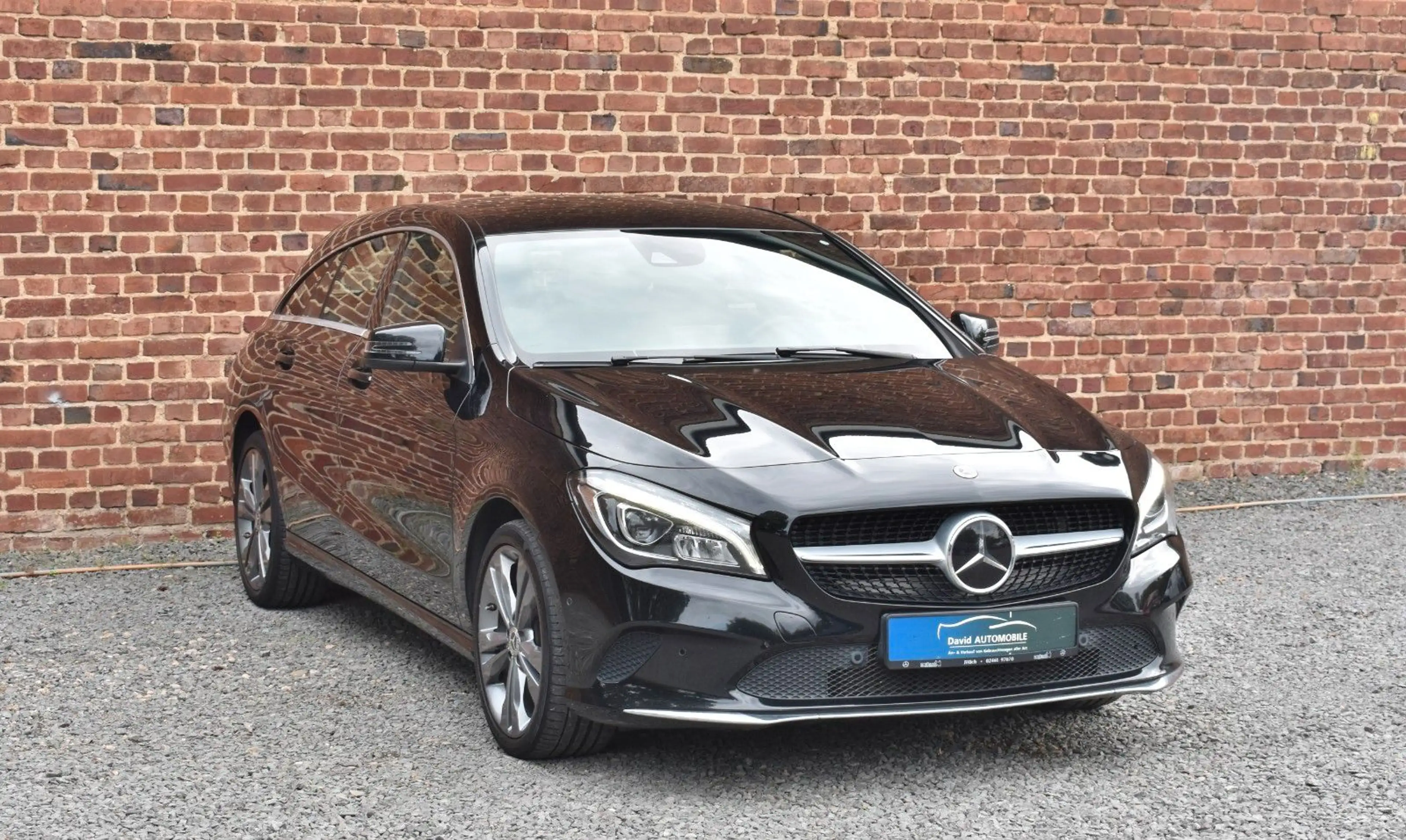 Mercedes-Benz CLA 180 SHEFT ACC NAVI LED KAMERA TLEDER 18" — photo 3
