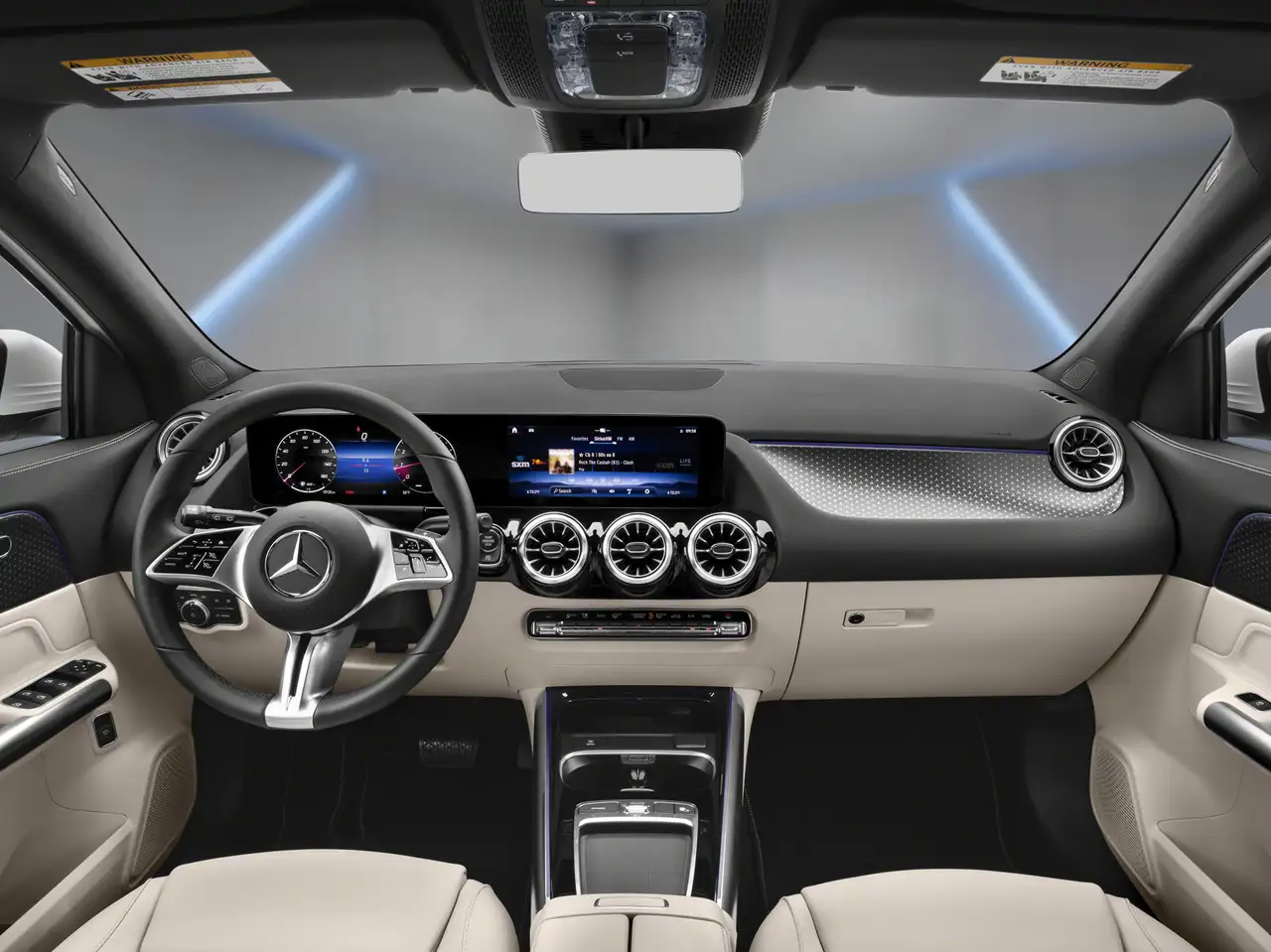 Mercedes-Benz GLA снимка Mercedes-Benz GLA