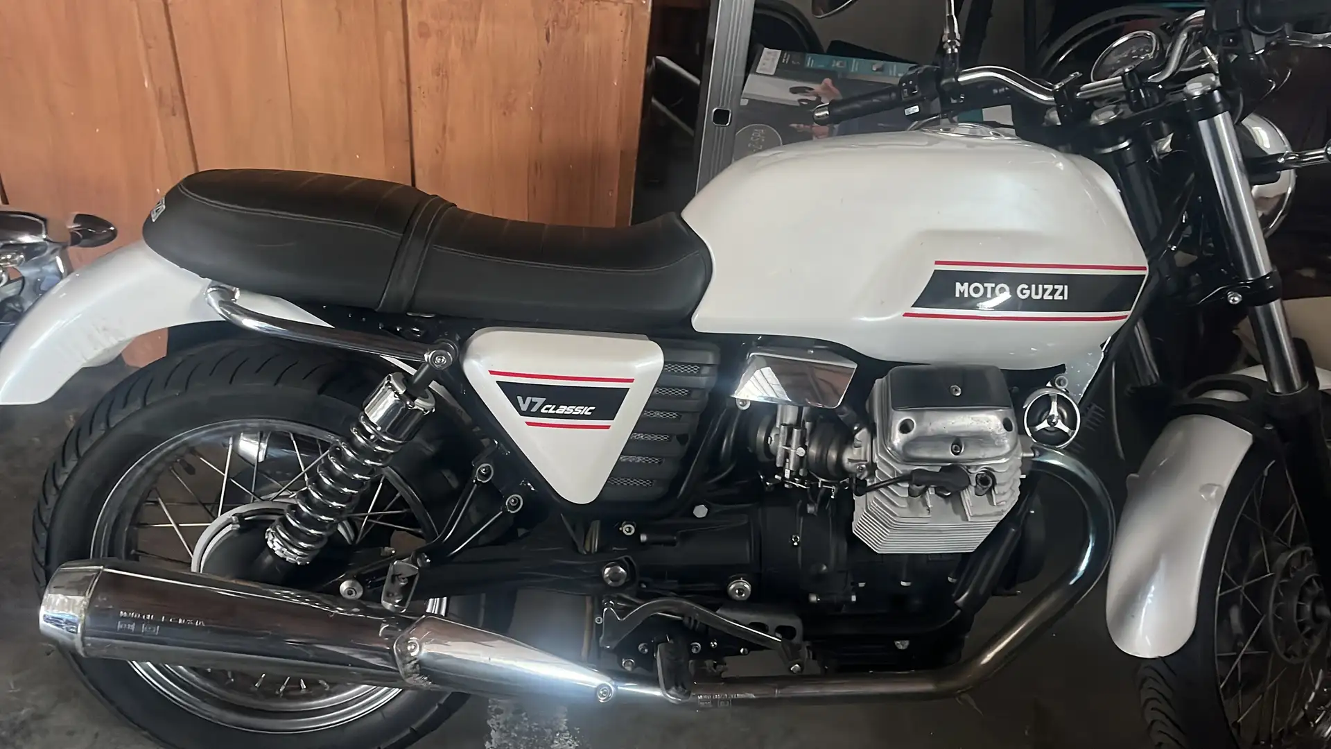 Moto Guzzi V 7 special - 1