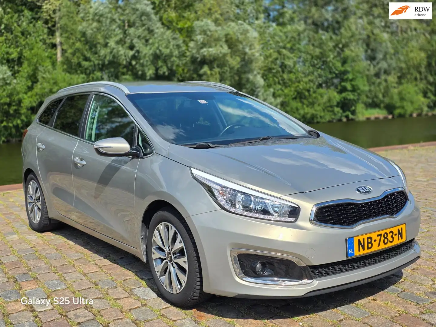 Kia Ceed SW / cee'd SW Sportswagon 1.6 GDI DynamicLine Achteruit camera c Gris - 1