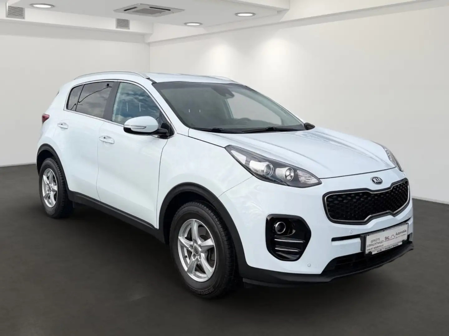 Kia Sportage 1,7 CRDI ISG Österreich Edition Weiß - 2