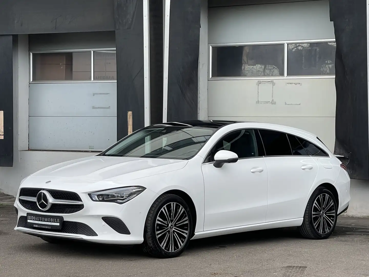 Mercedes-Benz CLA 200 d LED Distronic Pano 360° Blanc - 2