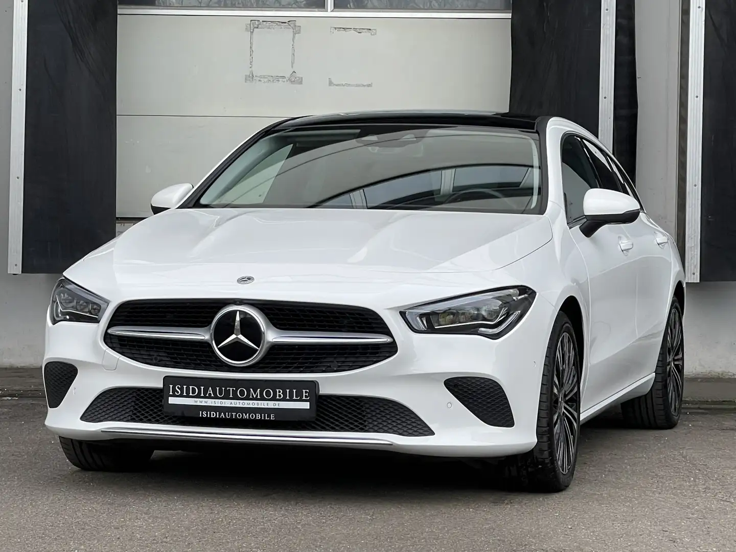 Mercedes-Benz CLA 200 d LED Distronic Pano 360° Blanc - 1