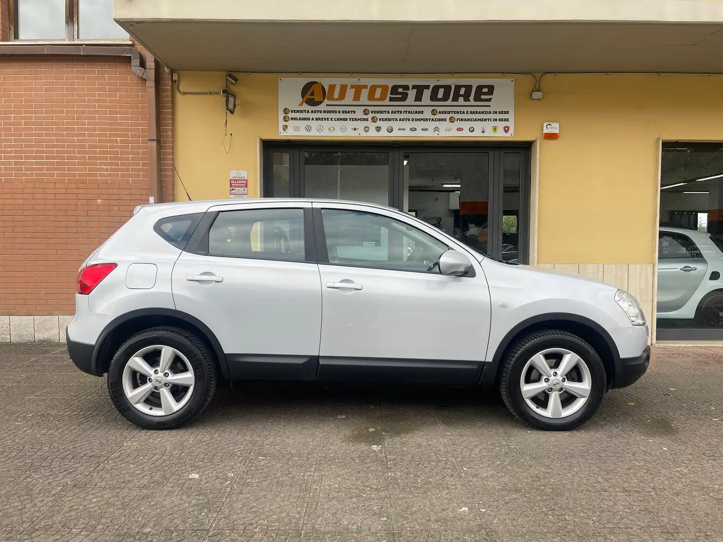 Nissan Qashqai Qashqai 2.0 dci Tekna dpf Zilver - 2