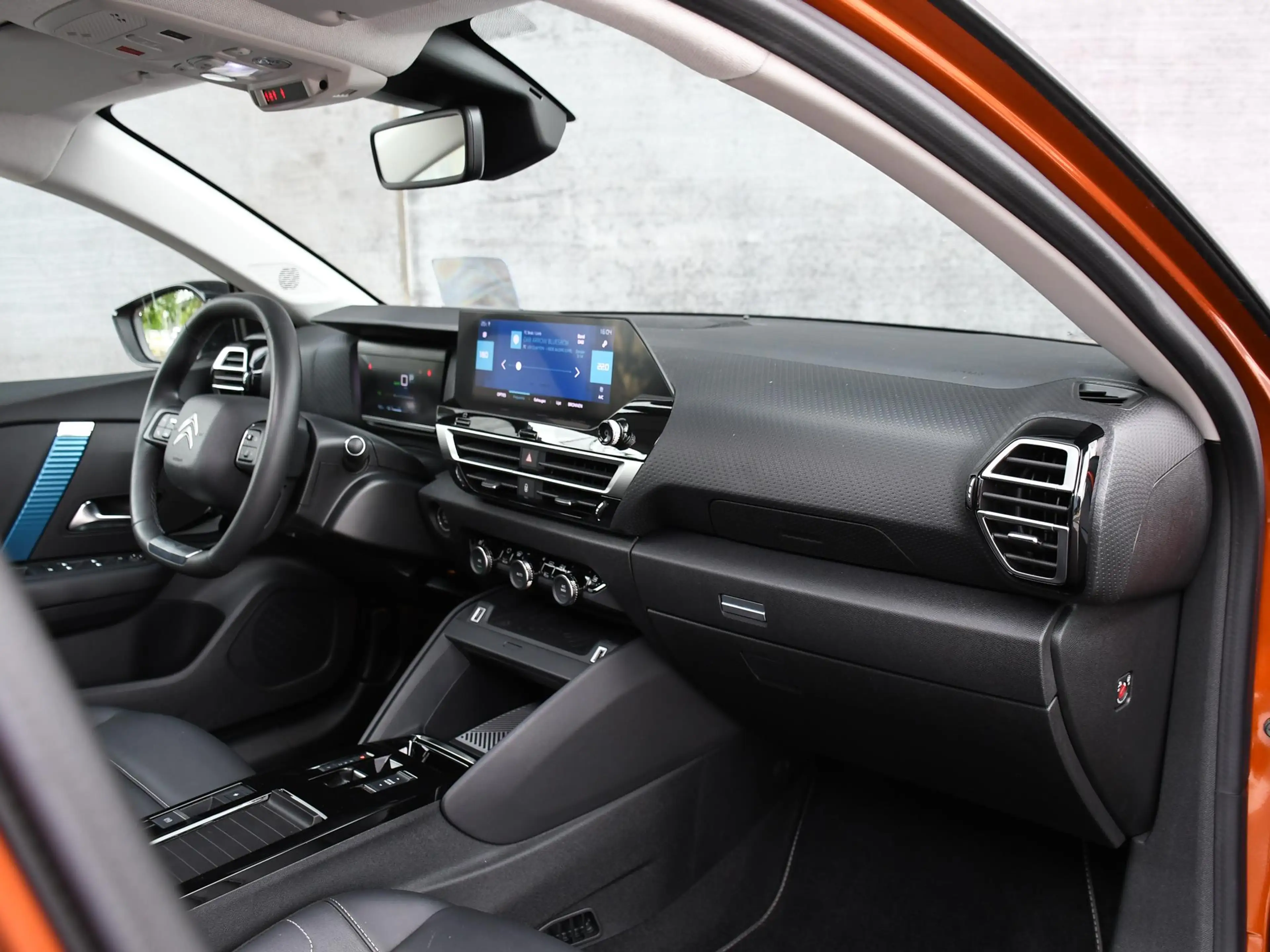 Citroen E-C4 Electric Shine Pack Business 50 kWh 136pk Automaat PANO | L — photo 11