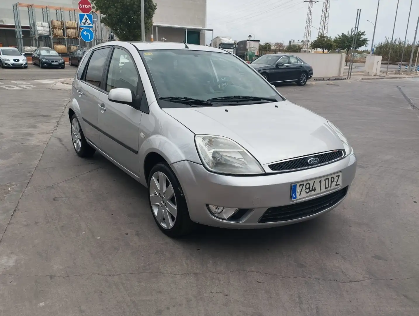 Ford Fiesta 1.4TDCI Ambiente Argent - 1