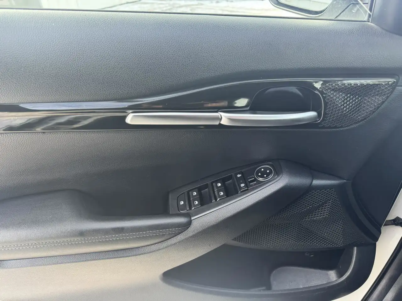 Kia Seltos снимка Kia Seltos