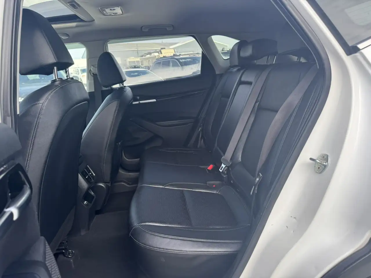 Kia Seltos снимка Kia Seltos