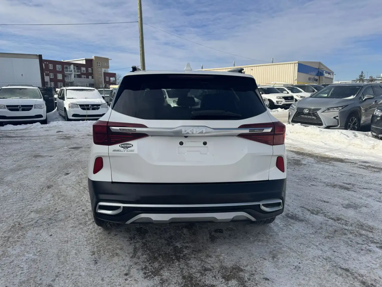 Kia Seltos снимка Kia Seltos