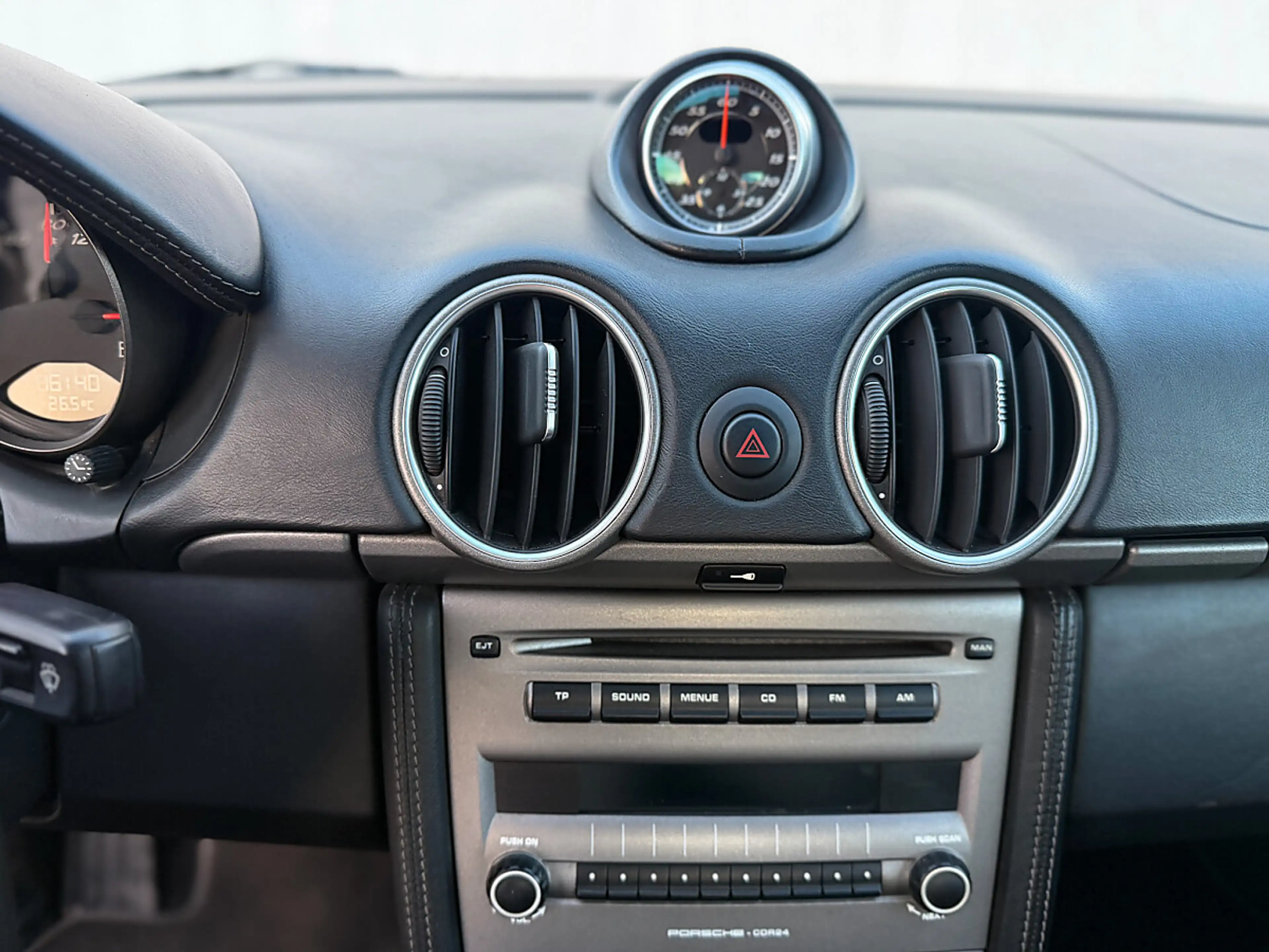 Porsche Boxster 2,7 — photo 14