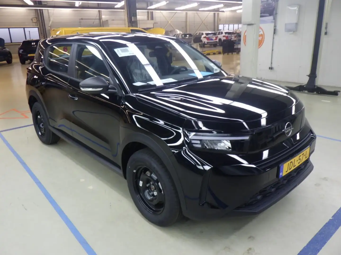 Opel Frontera Electric Edition 44 kWh | Achteruitrijcamera | Air Schwarz - 2