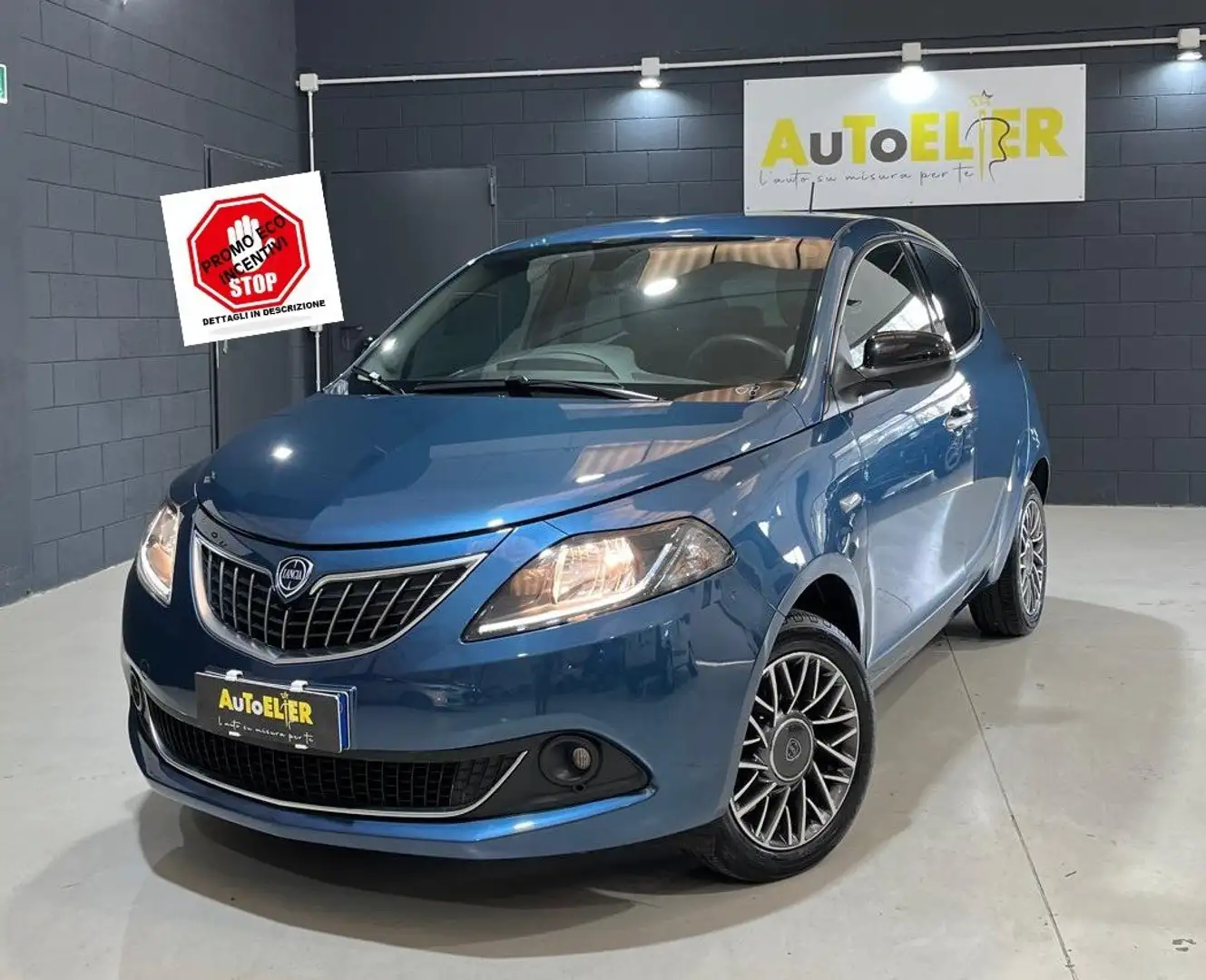 Lancia Ypsilon Ypsilon III 2021 1.2 Gold Gpl 69cv Blau - 1