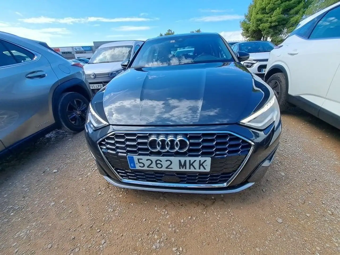 Audi A3 Sportback 30 TFSI Advanced S tronic Gris - 2